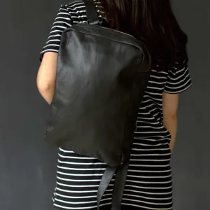 Khaplu Black Travel Leather Rucksack